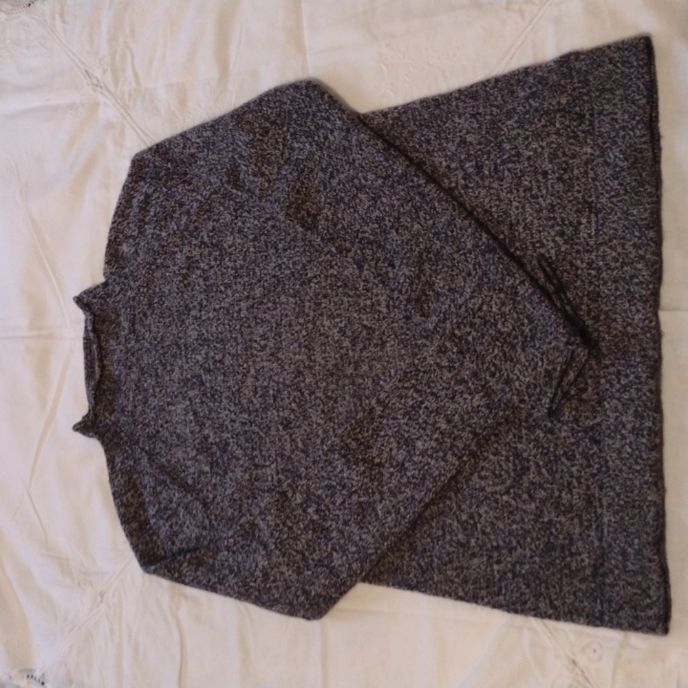Knit mock turtleneck sweater.  Size Small
